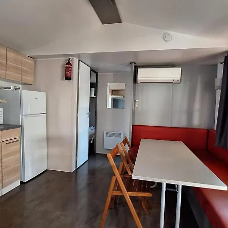 캠프장 Mobil-home Dans Un